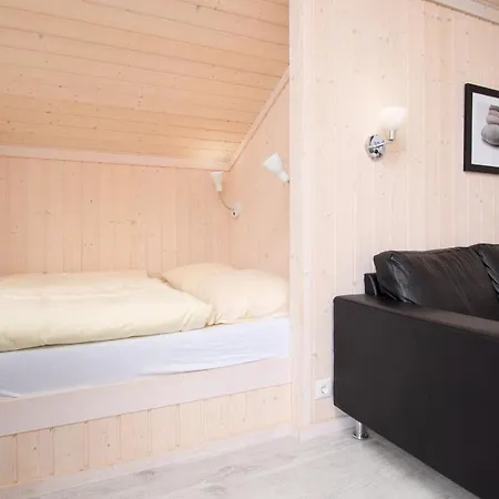 1 House B 135 Holiday home *